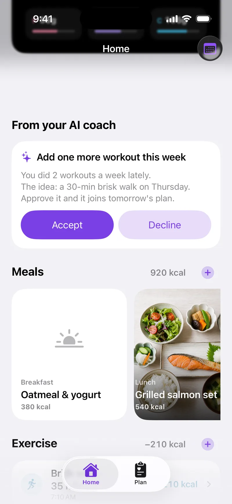 Home screen with a suggestion from the AI coach, today’s meals and exercise