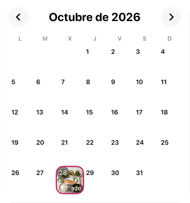 Calendario de octubre con una foto de comida en un día